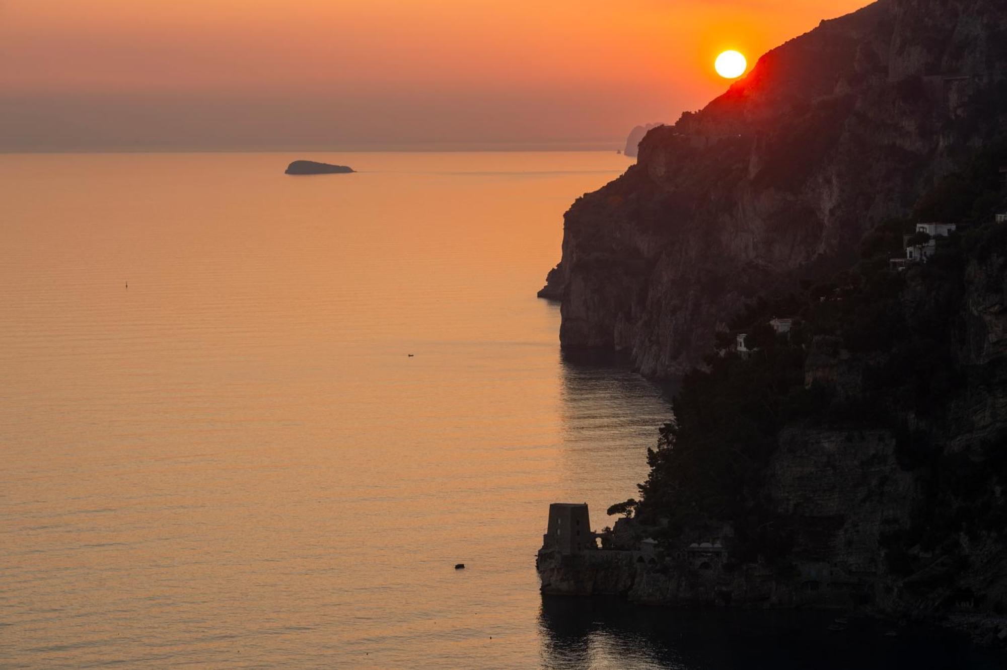 Aria Di Mare,Near Elevator, Few Steps, Parking, Garden Apartamento Positano Exterior foto