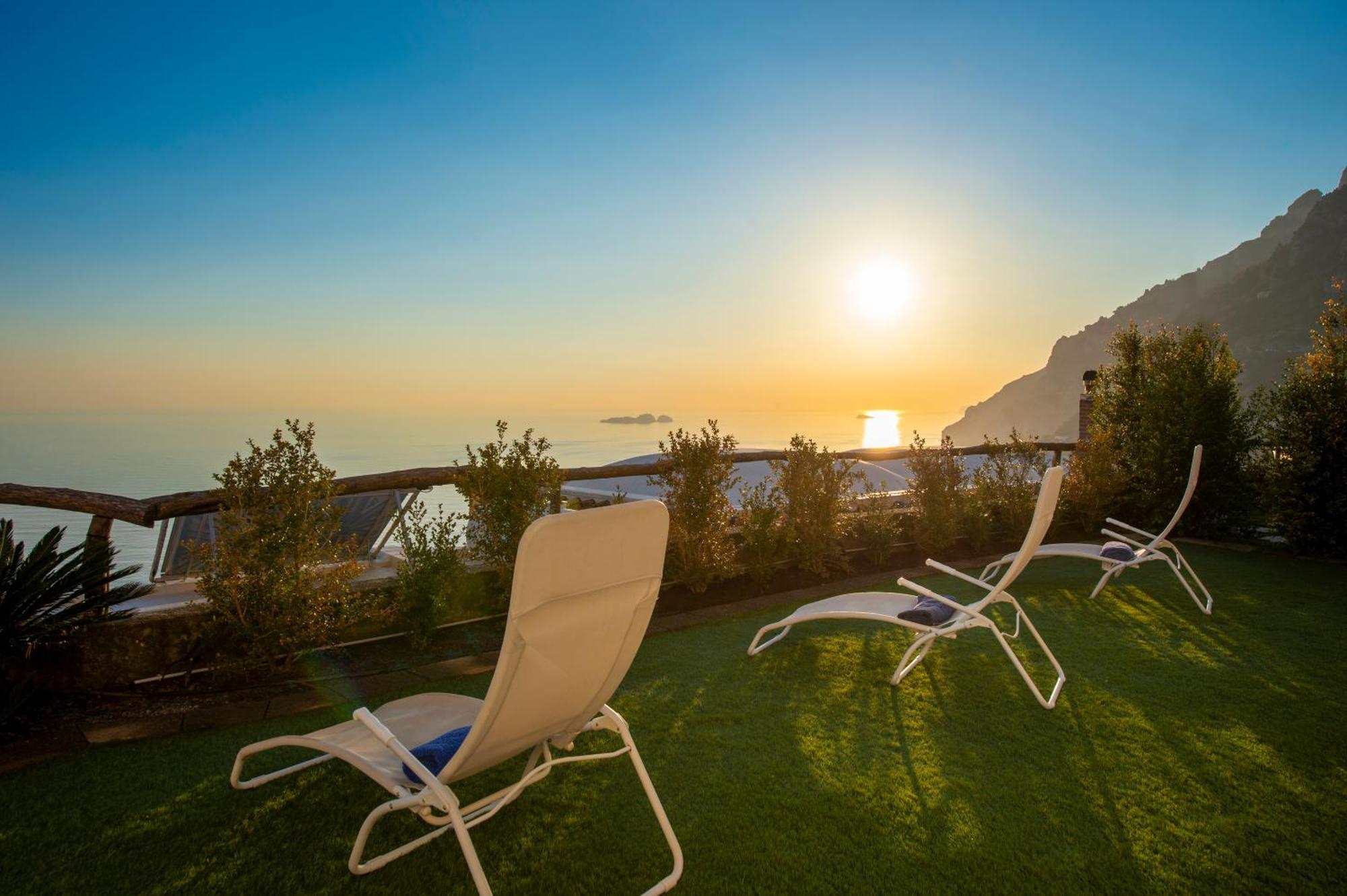 Aria Di Mare,Near Elevator, Few Steps, Parking, Garden Apartamento Positano Exterior foto