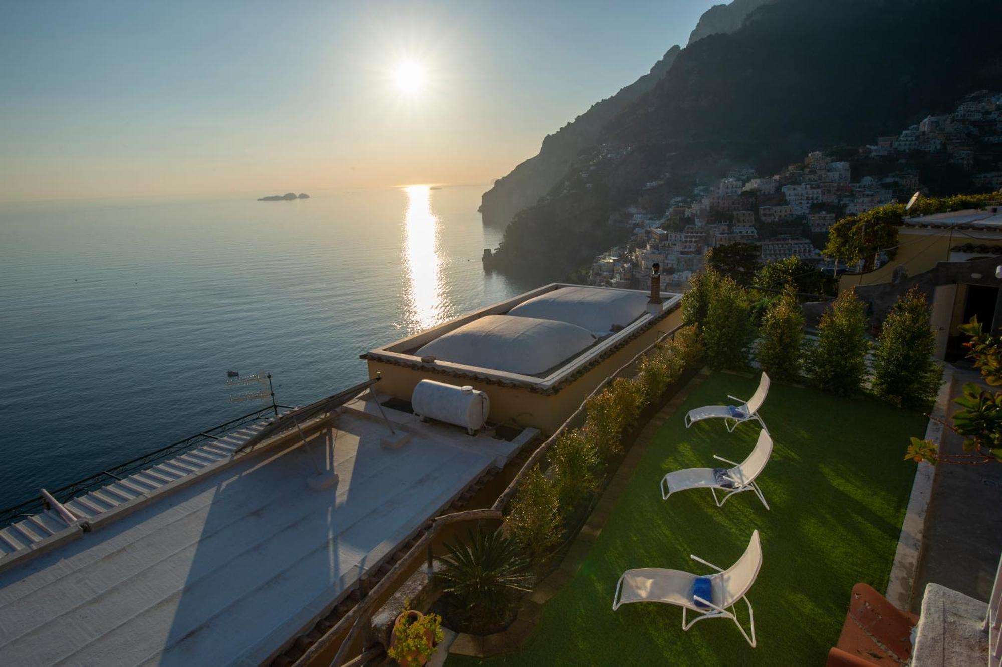 Aria Di Mare,Near Elevator, Few Steps, Parking, Garden Apartamento Positano Exterior foto